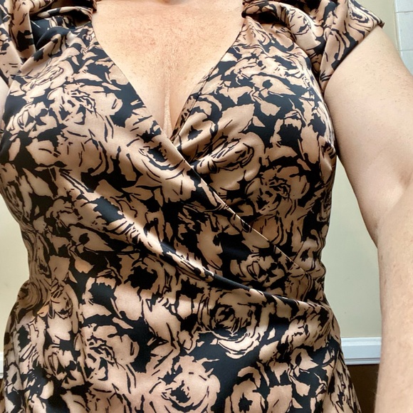 Ann Taylor Floral Rose Print Wrap Blouse Sz 10 NWT - Picture 4 of 11